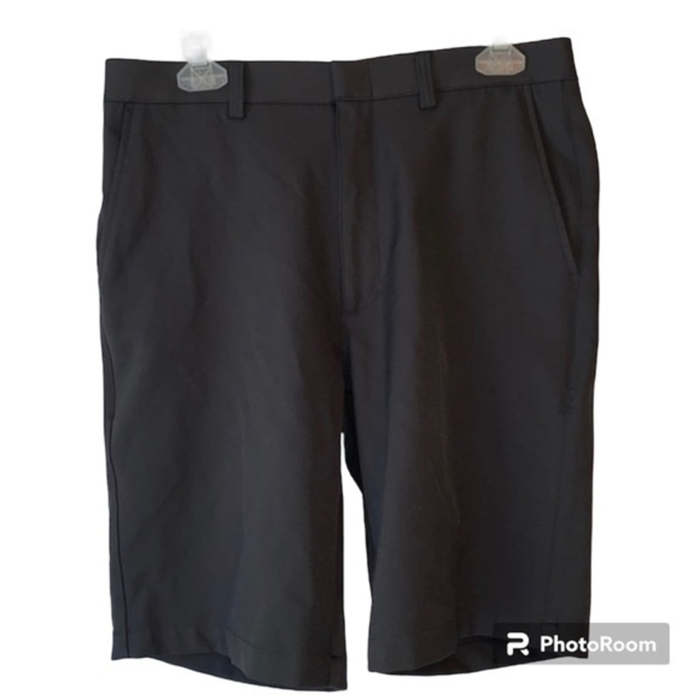 Oobe men’s dark grey shorts.  Great‎ for outdoor activities!  Size 32.  EUC